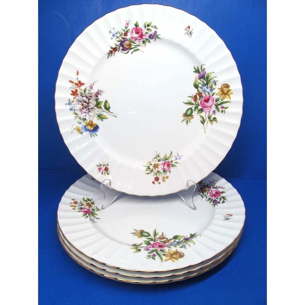 Royal Worcester Roanoke 10 3/4" Dinner Plates Set of 4 discontinued pattern